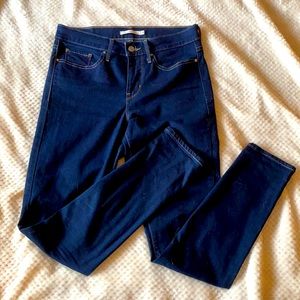 Levi’s 311 Shaping Skinny Jeans